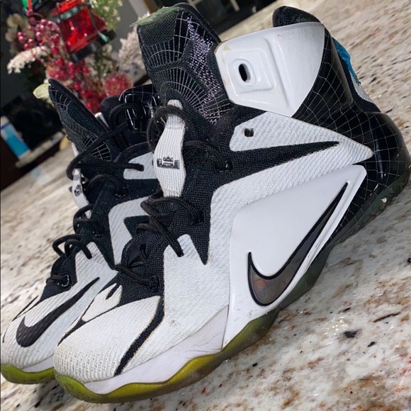 Lebron 12’s - Picture 5 of 5